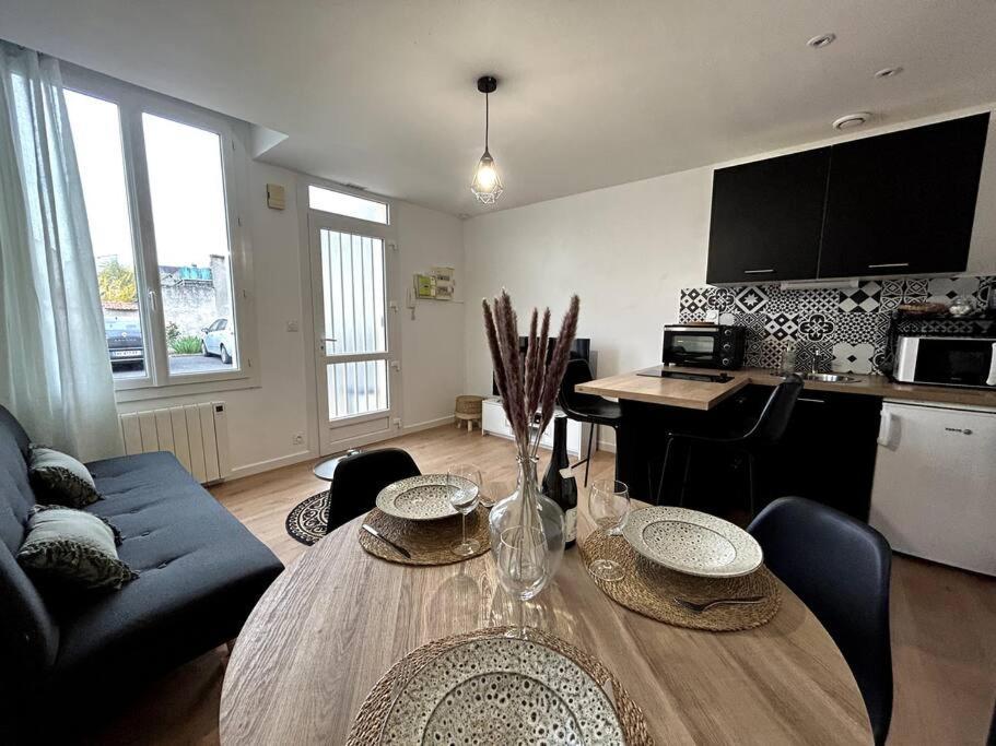 Logement Neuf - Proximite Centre 博格斯 外观 照片