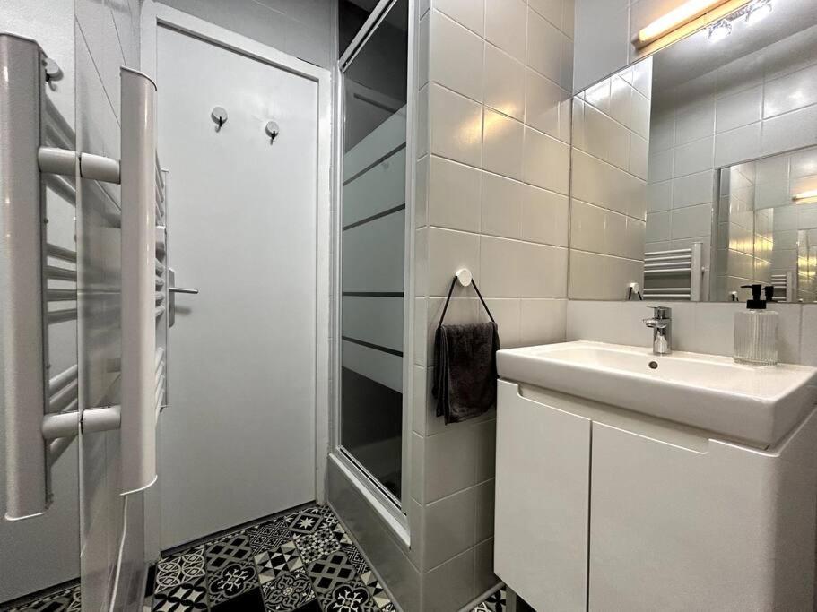Logement Neuf - Proximite Centre 博格斯 外观 照片